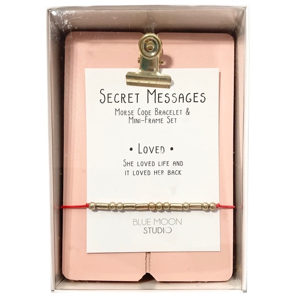 Clip Frame with Morse Code Bracelet “Loved” - Picture 4 of 7